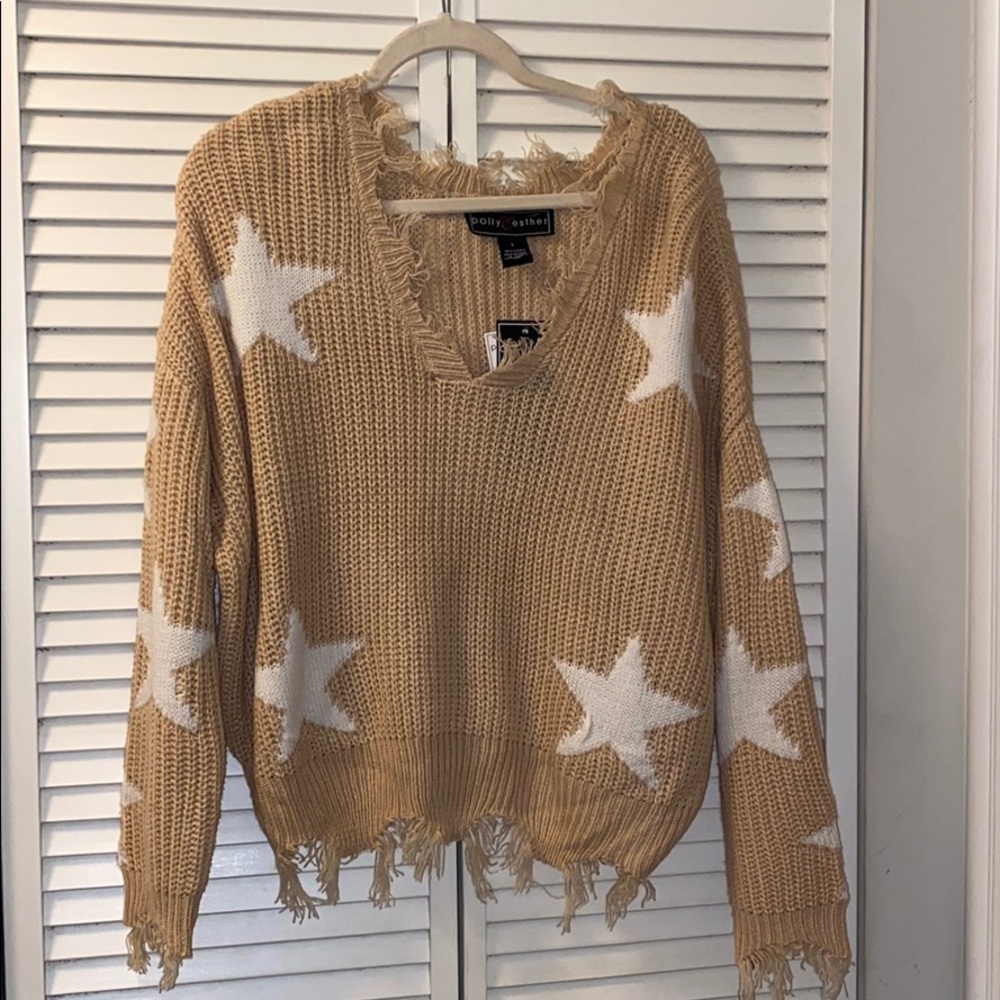 🔥Poly & Esther destructed v neck sweater.🔥🔥 - Picture 2 of 6